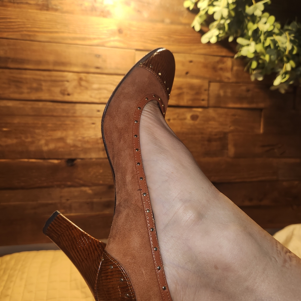 Adrienne Vittadini Pumps - Picture 6 of 10